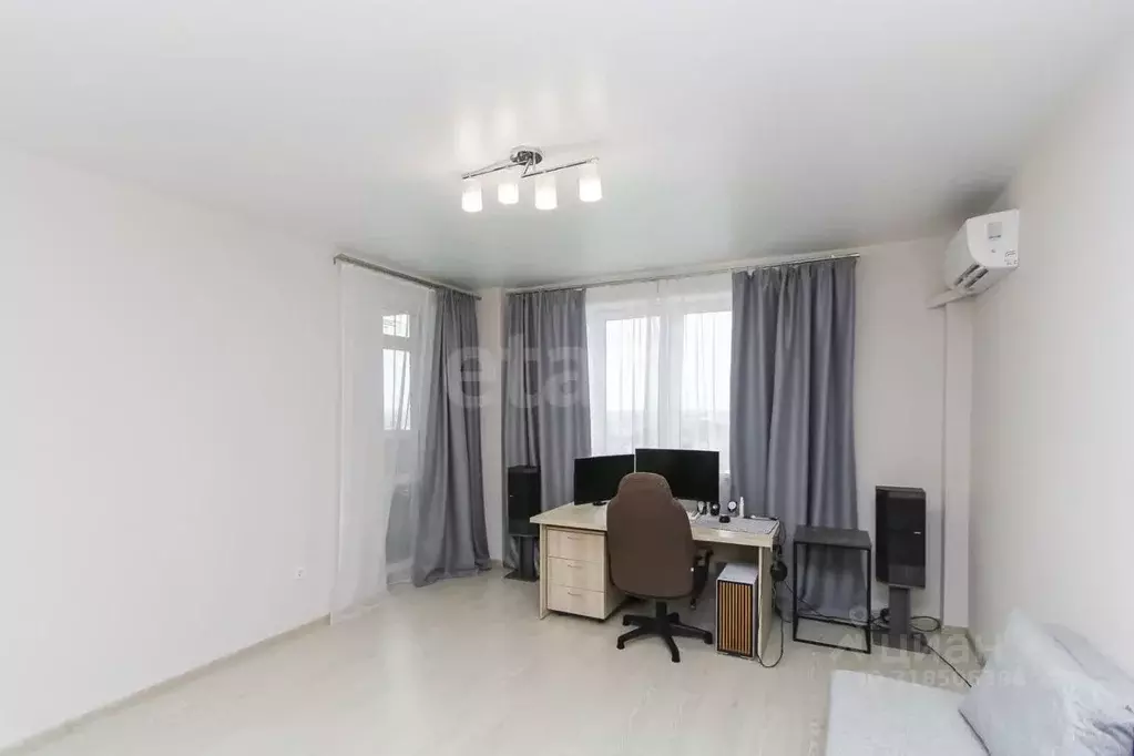 Студия Тюменская область, Тюмень Таврическая ул., 9к3 (33.5 м) - Фото 1
