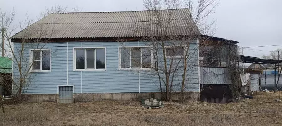 Дом в Воронежская область, Лискинский район, Среднеикорецкое с/пос, с. ... - Фото 1