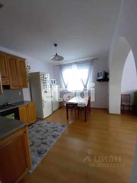 Дом в Крым, Раздольненский район, Славянское с/пос, с. Славянское ул. ... - Фото 1