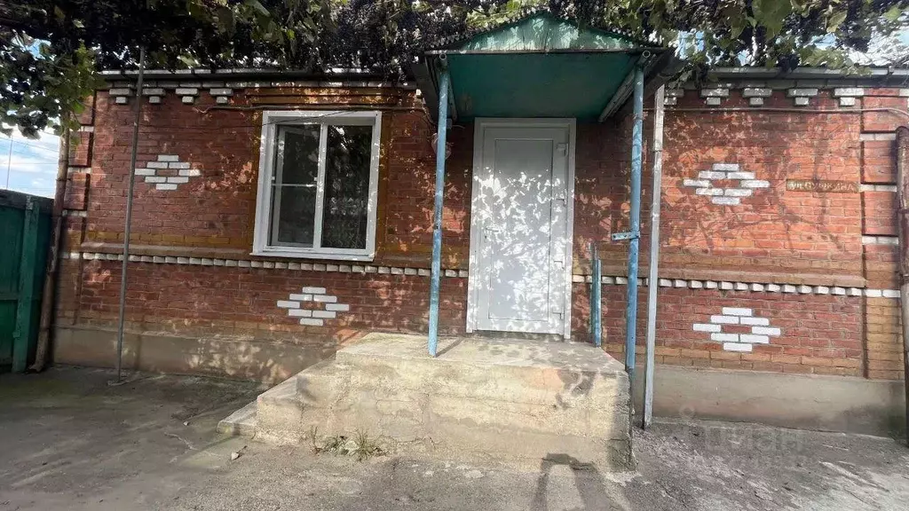 Дом в Краснодарский край, Лабинск Советская ул. (70 м) - Фото 1