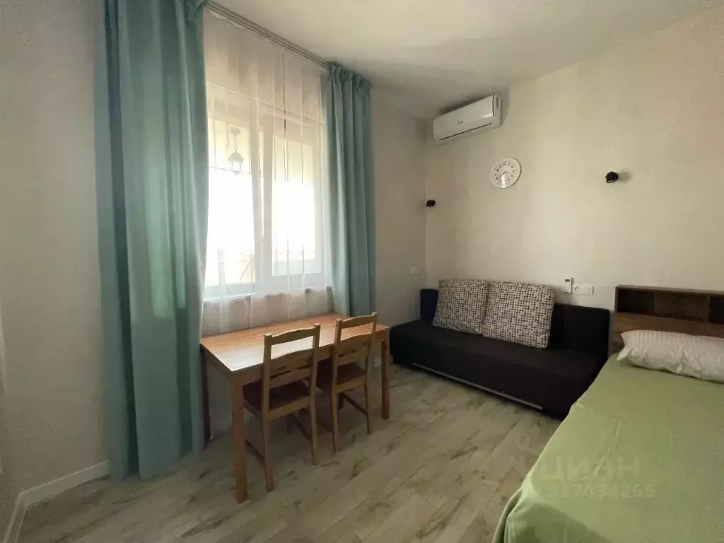 2-к кв. Крым, Сакский район, с. Уютное ул. Голубая Волна, 14 (51.0 м) - Фото 1
