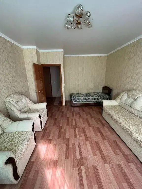 1-к кв. Белгородская область, Старый Оскол Дубрава мкр, 1 кв-л, 16 ... - Фото 0