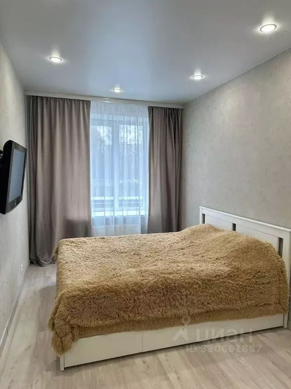 1-к кв. Татарстан, Казань ул. Братьев Касимовых, 35 (35.0 м) - Фото 0