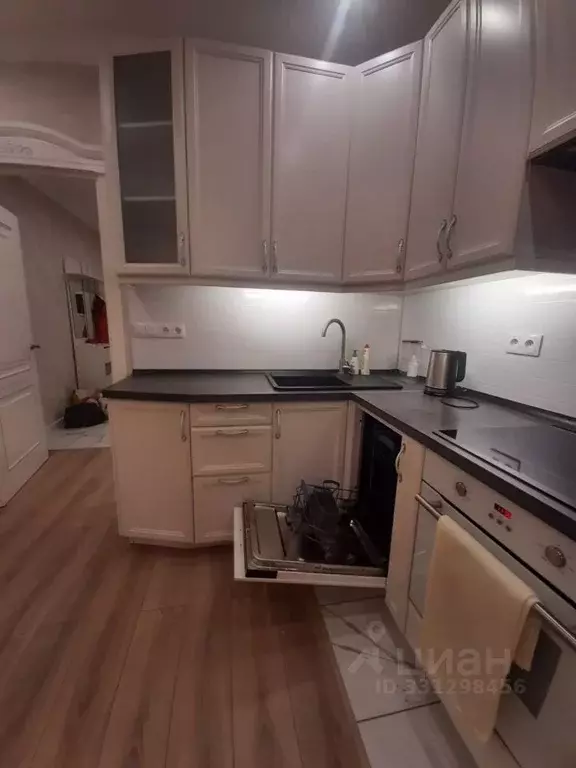 3-к кв. Московская область, Реутов ул. Строителей, 1 (70.0 м) - Фото 2