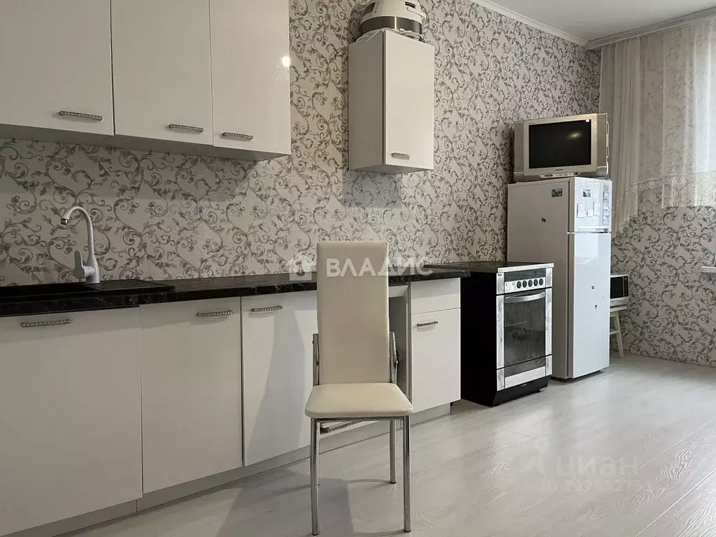 2-к кв. Белгородская область, Белгород ул. Костюкова, 11В (93.0 м) - Фото 0