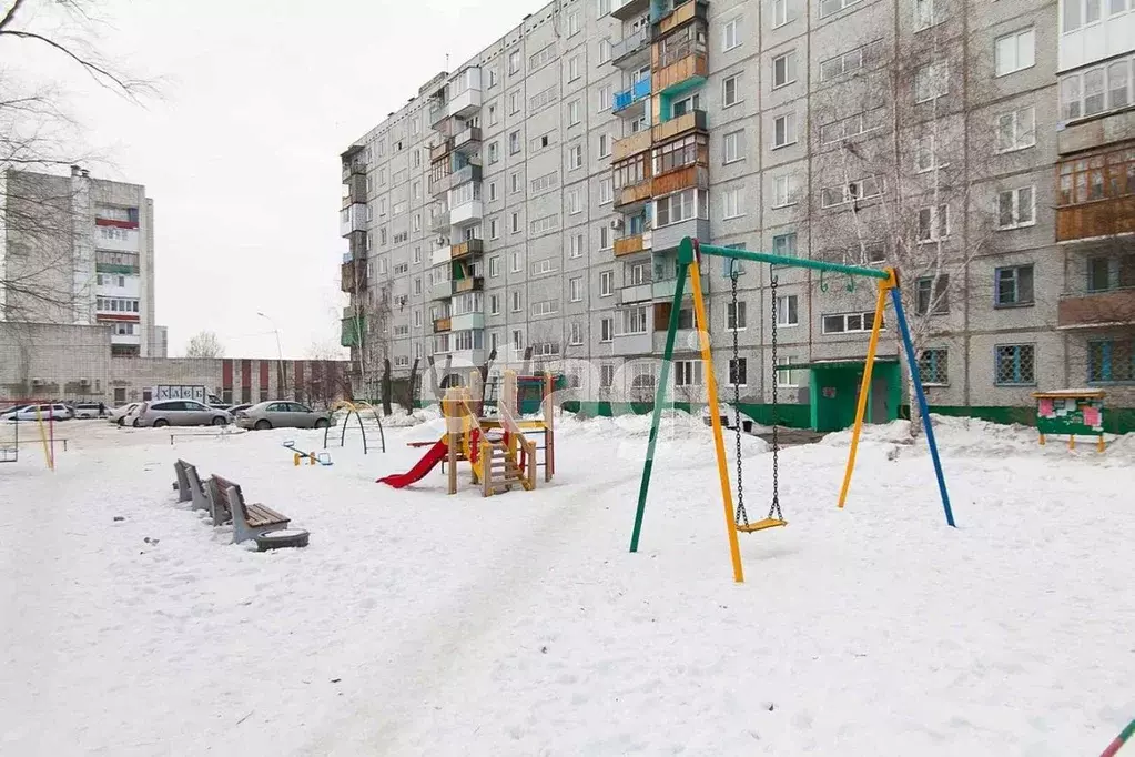 2-к кв. Омская область, Омск Городок Нефтяников мкр, ул. 50 лет ... - Фото 1