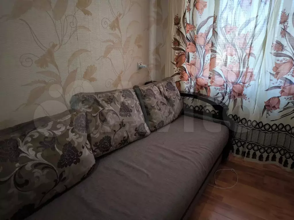 Комната 13,7 м в 6-к., 3/3 эт. - Фото 0