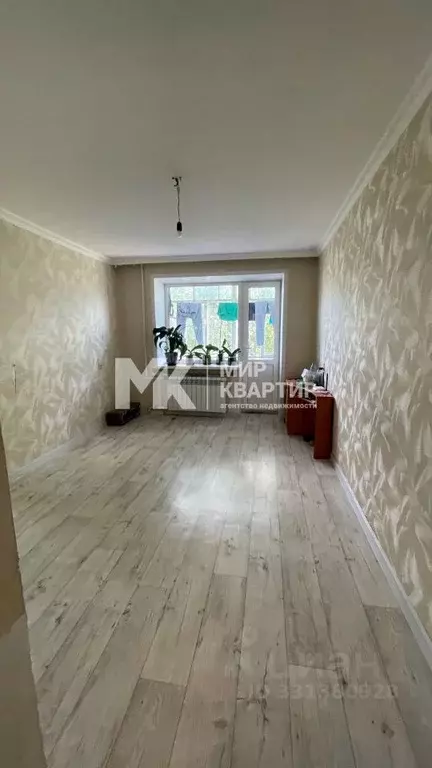 3-к кв. Брянская область, Дятьково 12-й мкр, 4 (52.0 м) - Фото 1