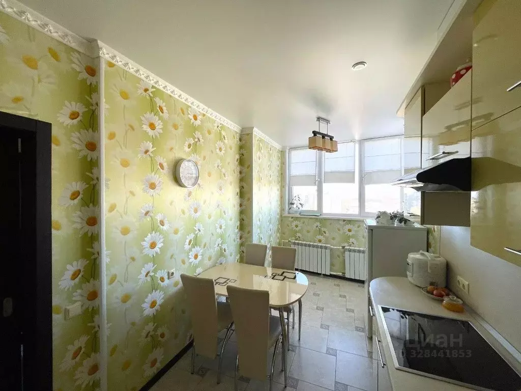 3-к кв. Башкортостан, Уфа Российская ул., 25 (77.6 м) - Фото 1