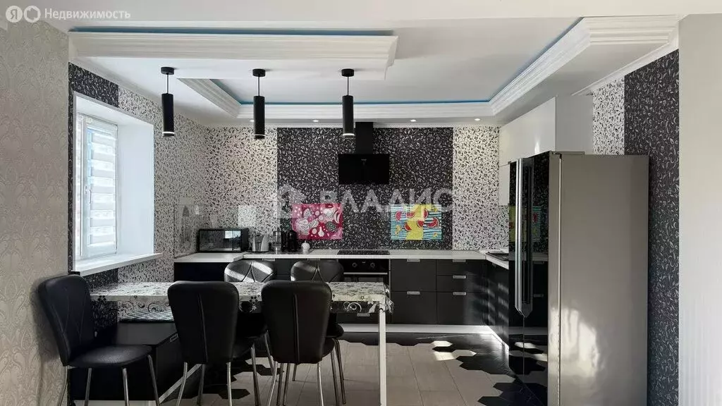 Дом в Тобольск, Тихая улица (160 м) - Фото 1