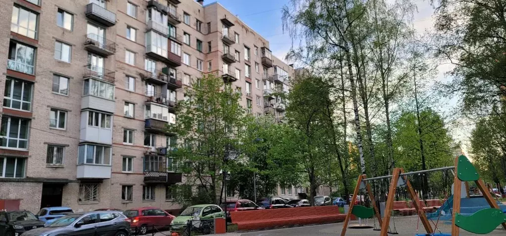 3-к кв. Санкт-Петербург ул. Орджоникидзе, 63 (68.0 м) - Фото 0