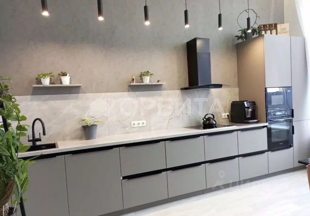 2-к кв. Тюменская область, Тюмень ул. Геннадия Куцева, 1 (59.1 м) - Фото 1