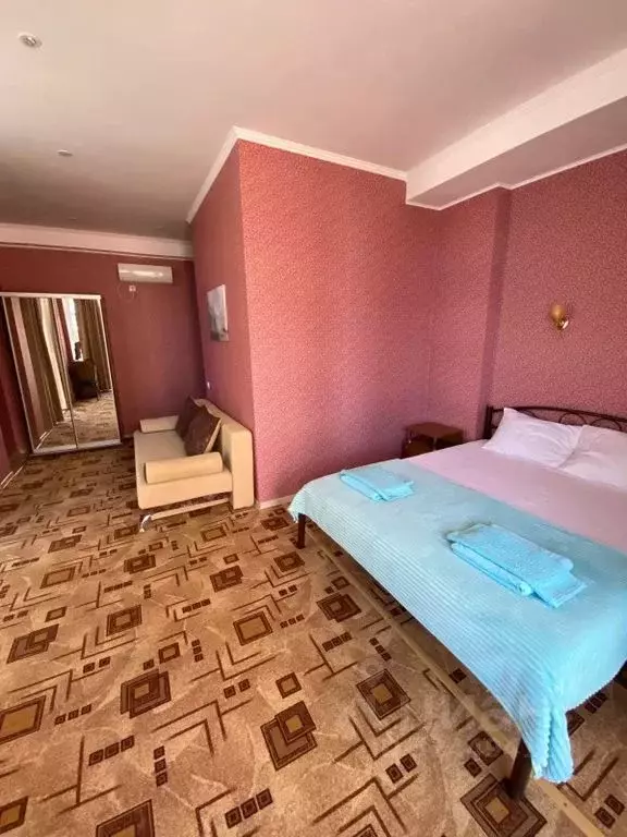 Комната Крым, Алушта муниципальный округ, с. Лазурное ул. Слуцкого, 36 - Фото 1