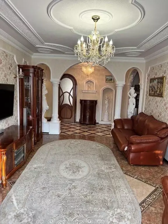 4-к кв. Крым, Симферополь ул. Гурзуфская, 8 (118.0 м) - Фото 1