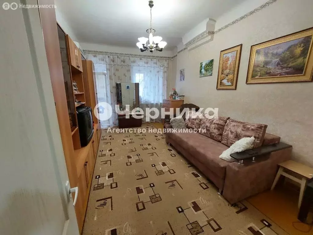 2-комнатная квартира: Каменск-Шахтинский, улица Ворошилова, 5 (55 м) - Фото 1