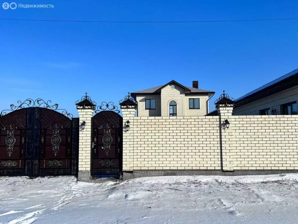 Дом в Зубовский сельсовет, СНТ Радуга (220 м) - Фото 1