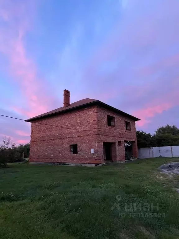 Дом в Еврейская автономная область, Смидовичский район, пос. ... - Фото 1
