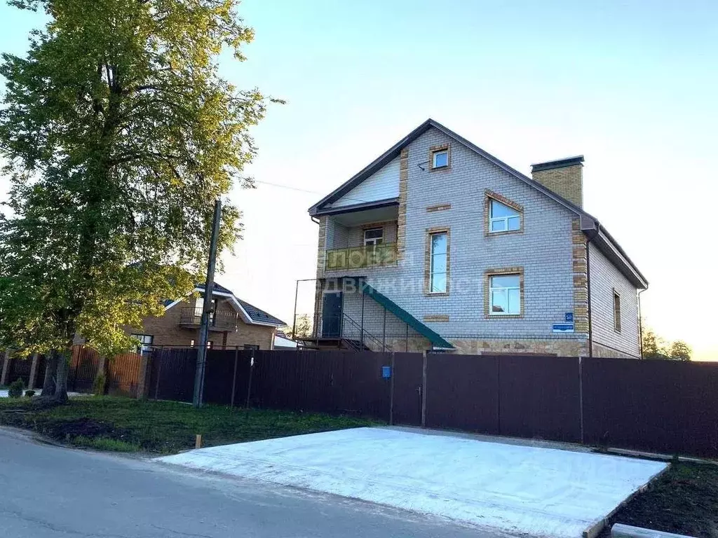 Дом в Новгородская область, Великий Новгород Каберова-Власьевская ул., ... - Фото 1