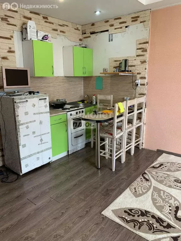 Квартира-студия: посёлок Октябрьский, Локтинская улица, 6/1 (27.84 м) - Фото 1
