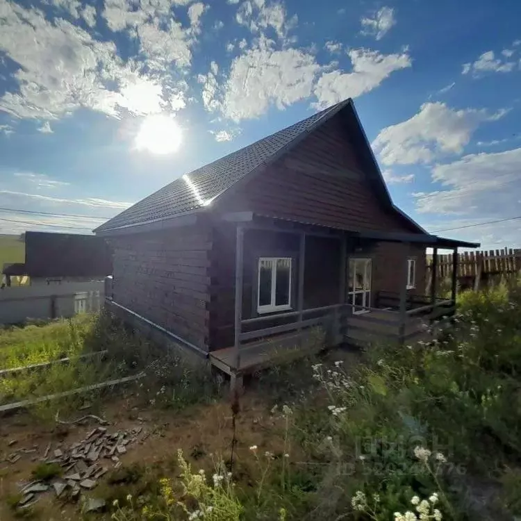 Дом в Иркутская область, Иркутский муниципальный округ, с. Урик ул. ... - Фото 1