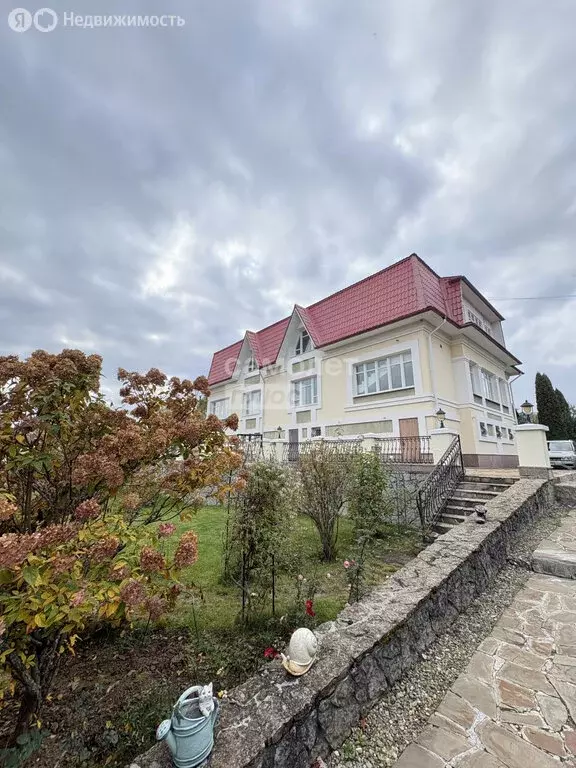 Дом в Чехов, Октябрьская улица (650 м) - Фото 1