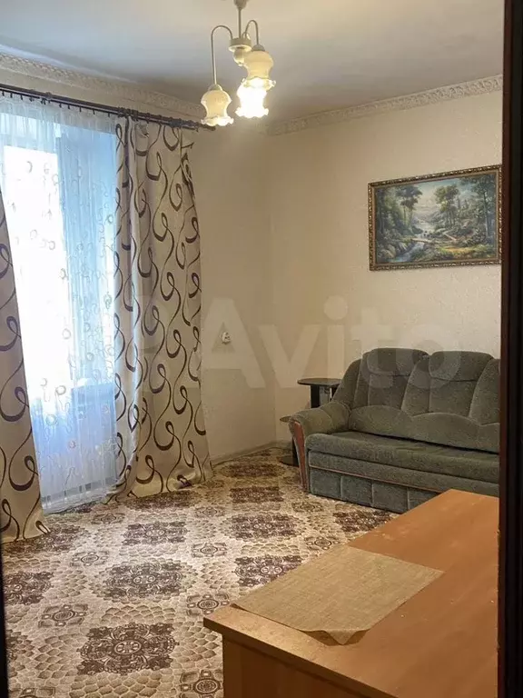 Комната 17 м в 3-к., 1/3 эт. - Фото 0