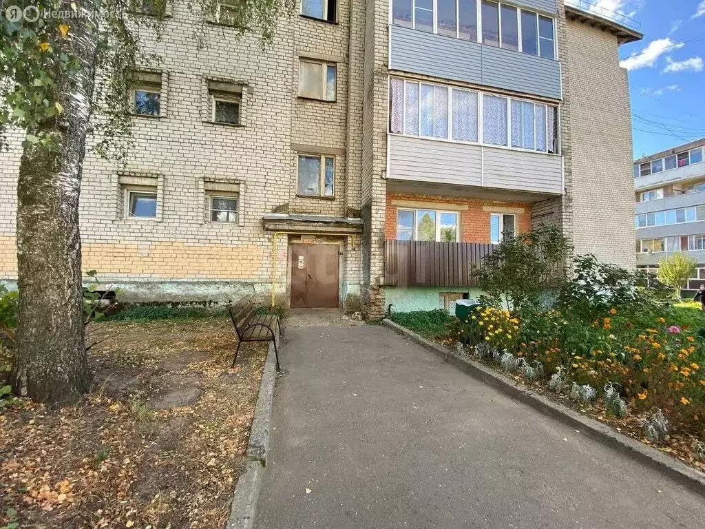 1-комнатная квартира: Октябрьский, 7 (40 м) - Фото 1