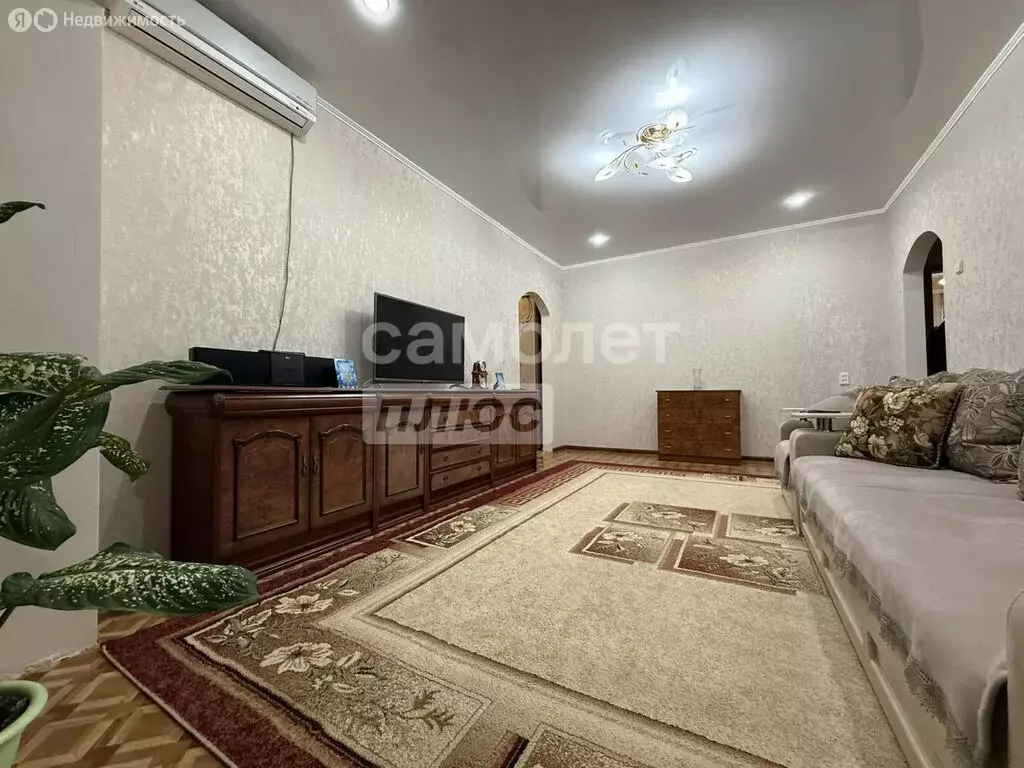 3-комнатная квартира: Волгодонск, улица Черникова, 2/31 (60 м) - Фото 1