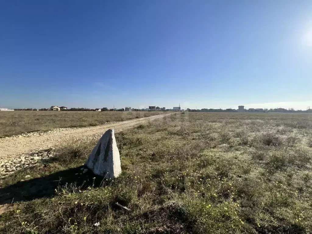 Участок в Крым, Сакский район, с. Уютное, Уютная Гавань мкр  (8.5 ... - Фото 0