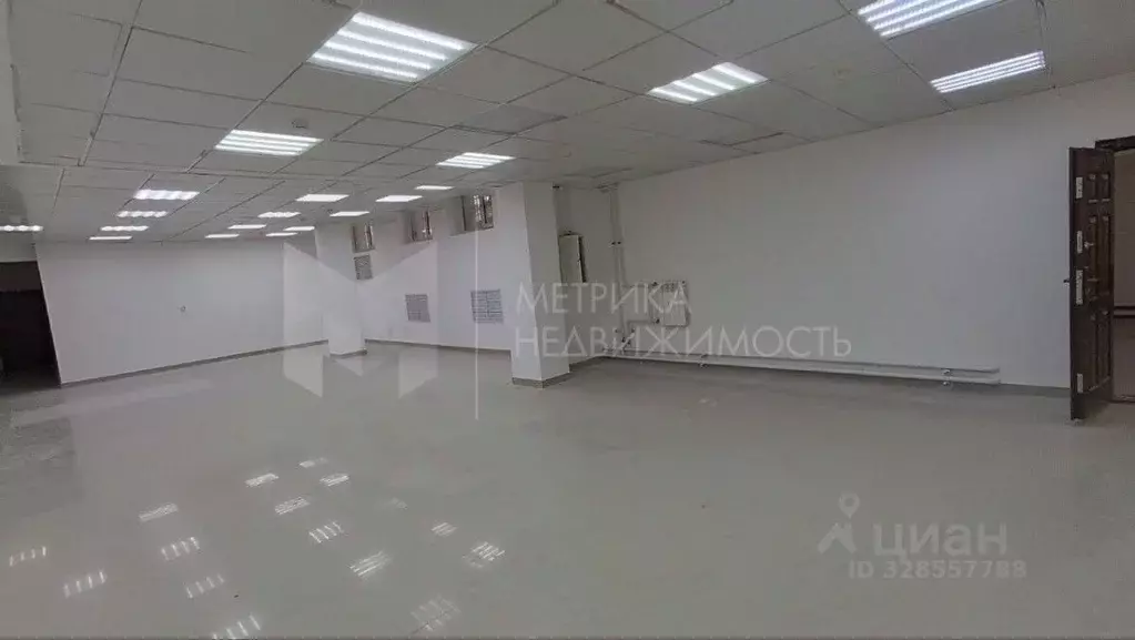 Помещение свободного назначения в Тюменская область, Тюмень ул. ... - Фото 2