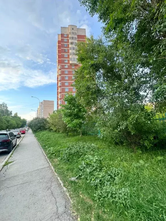 1-к кв. Свердловская область, Екатеринбург ул. Парниковая, 8 (37.1 м) - Фото 1