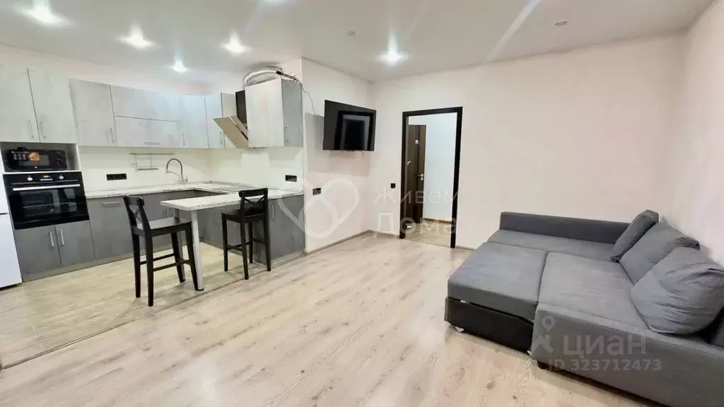 2-к кв. Волгоградская область, Волгоград ул. Расула Гамзатова, 11 ... - Фото 1