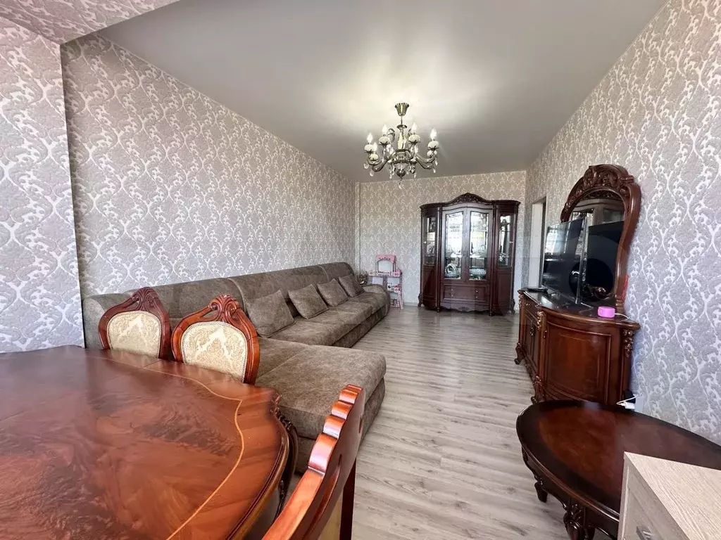 2-к. квартира, 67,7 м, 8/10 эт. - Фото 1