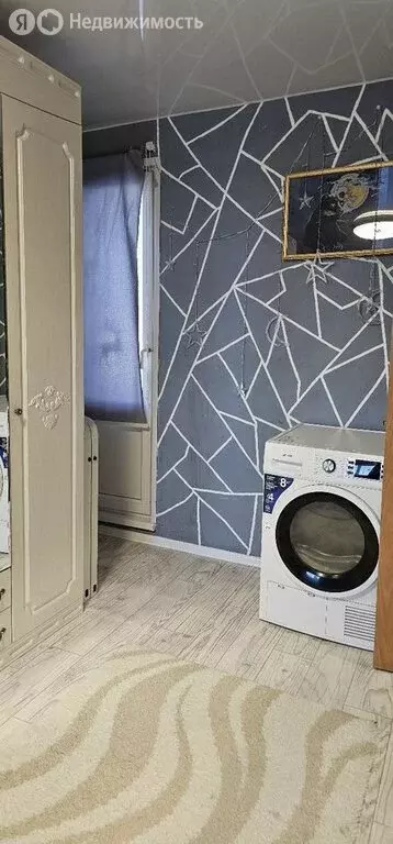 3-комнатная квартира: Новый Уренгой, Юбилейная улица, 6 (60.3 м) - Фото 1