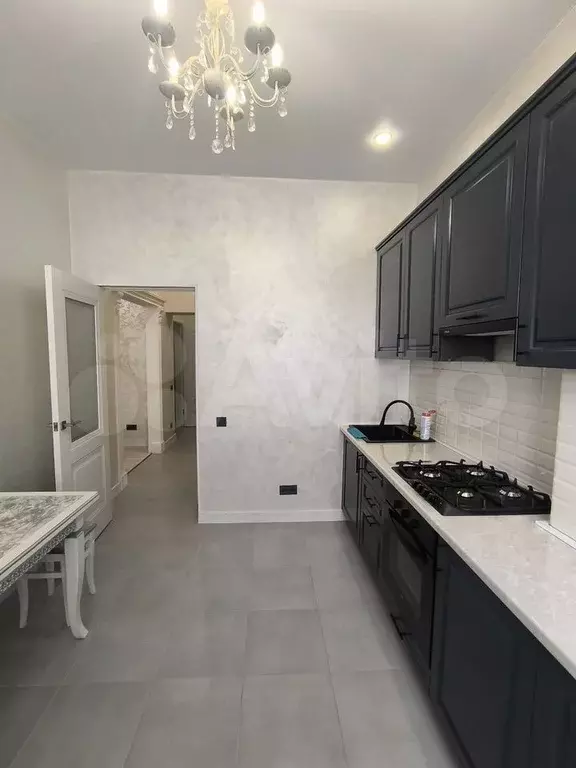 1-к. квартира, 45 м, 4/4 эт. - Фото 1