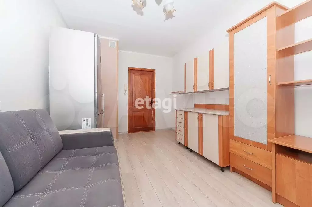 Комната 11,8 м в 6-к., 13/15 эт. - Фото 0
