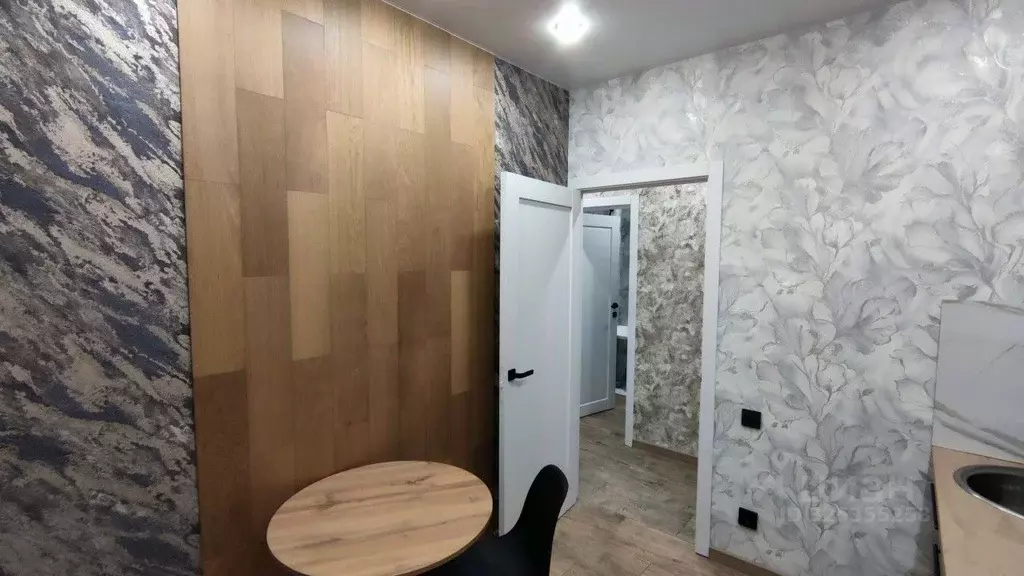 2-к кв. Свердловская область, Екатеринбург ул. Академика Ландау, 39 ... - Фото 2