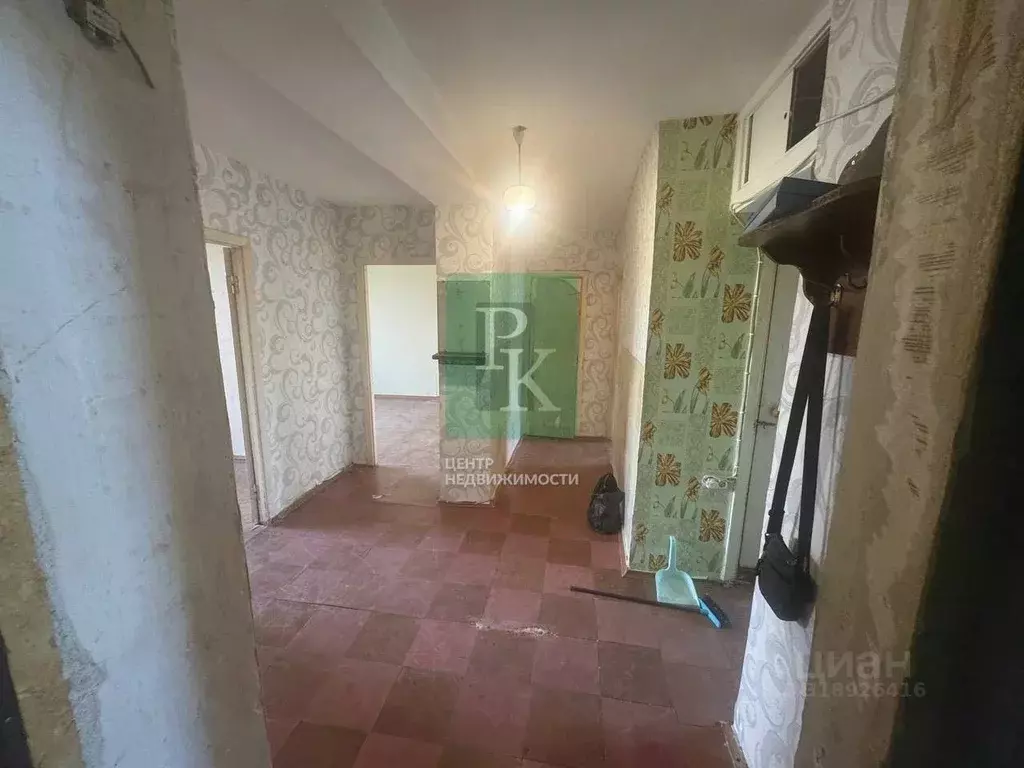 3-к кв. Севастополь ул. Астраханская, 3 (72.2 м) - Фото 0
