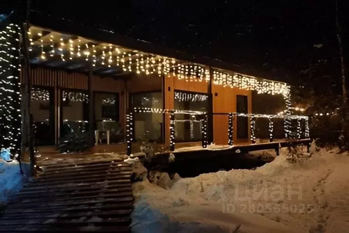 Дом в Ленинградская область, Ломоносовский район, Пениковское с/пос, ... - Фото 1