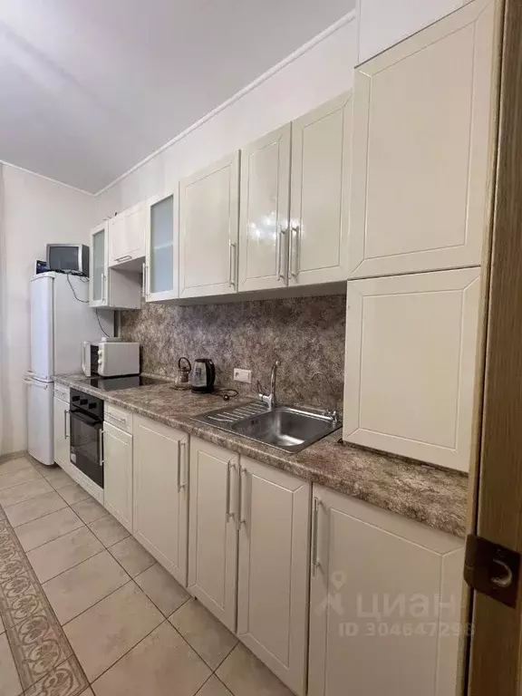 2-к кв. Нижегородская область, Нижний Новгород ул. Родионова, 29 (80.0 ... - Фото 1