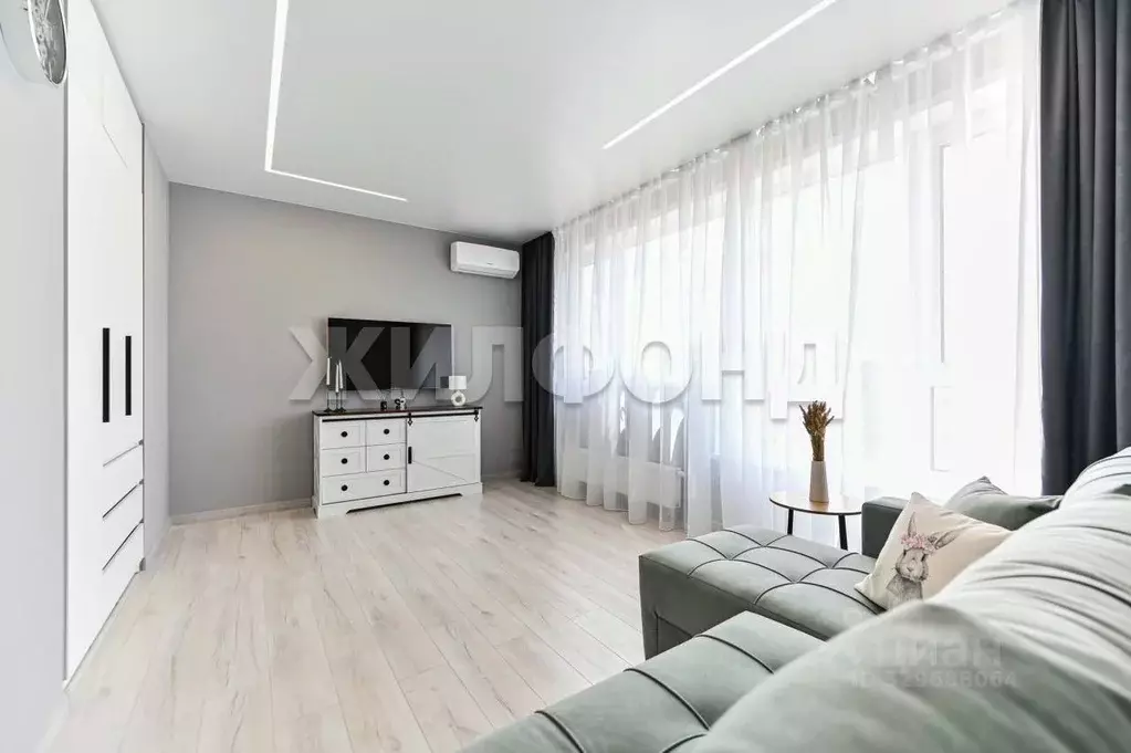 Студия Алтайский край, Барнаул ул. Имени В.Т. Христенко, 2к4 (30.3 м) - Фото 1