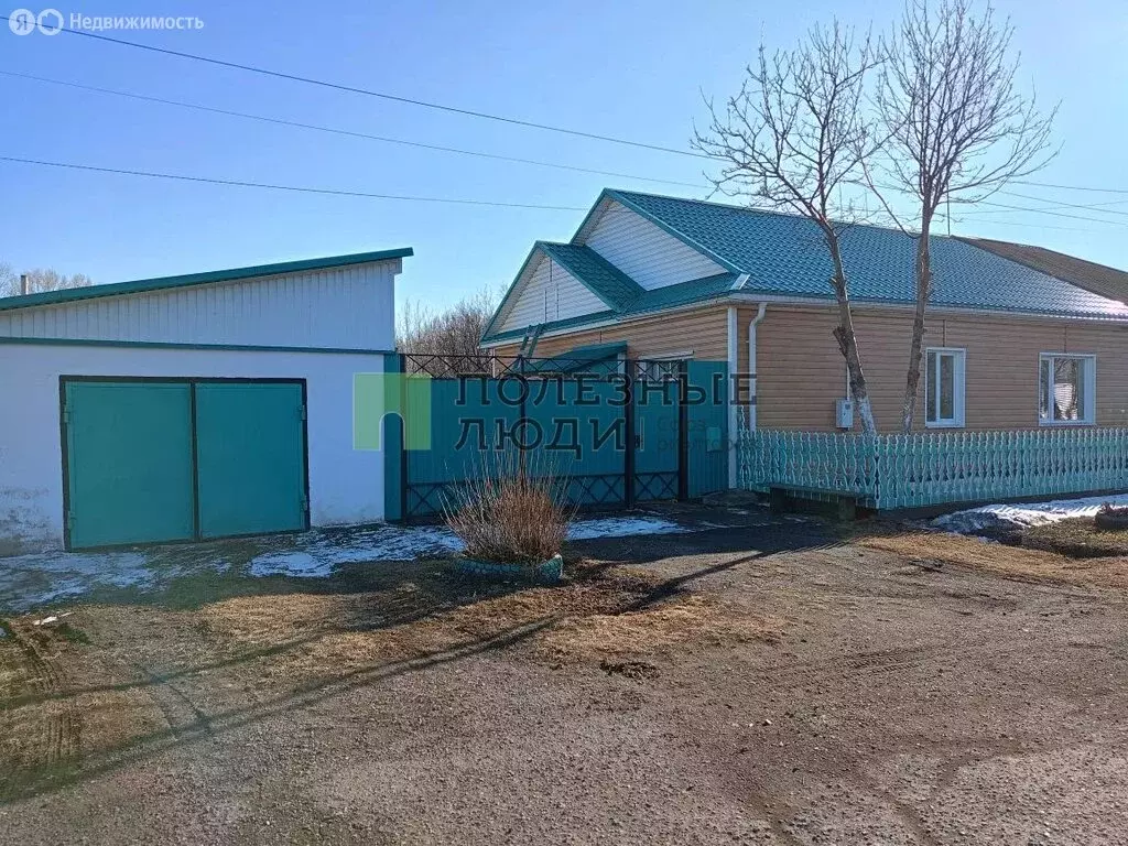 3-комнатная квартира: Ужур, Полевой переулок, 5 (78 м) - Фото 1