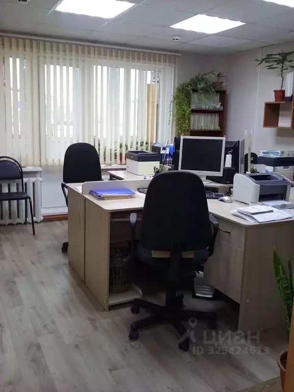 Помещение свободного назначения в Курганская область, с. Целинное ул. ... - Фото 2