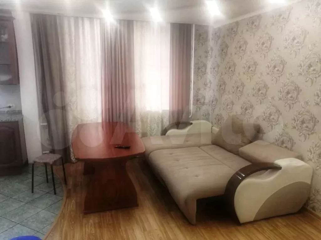 3-к. квартира, 80м, 2/5эт. - Фото 1