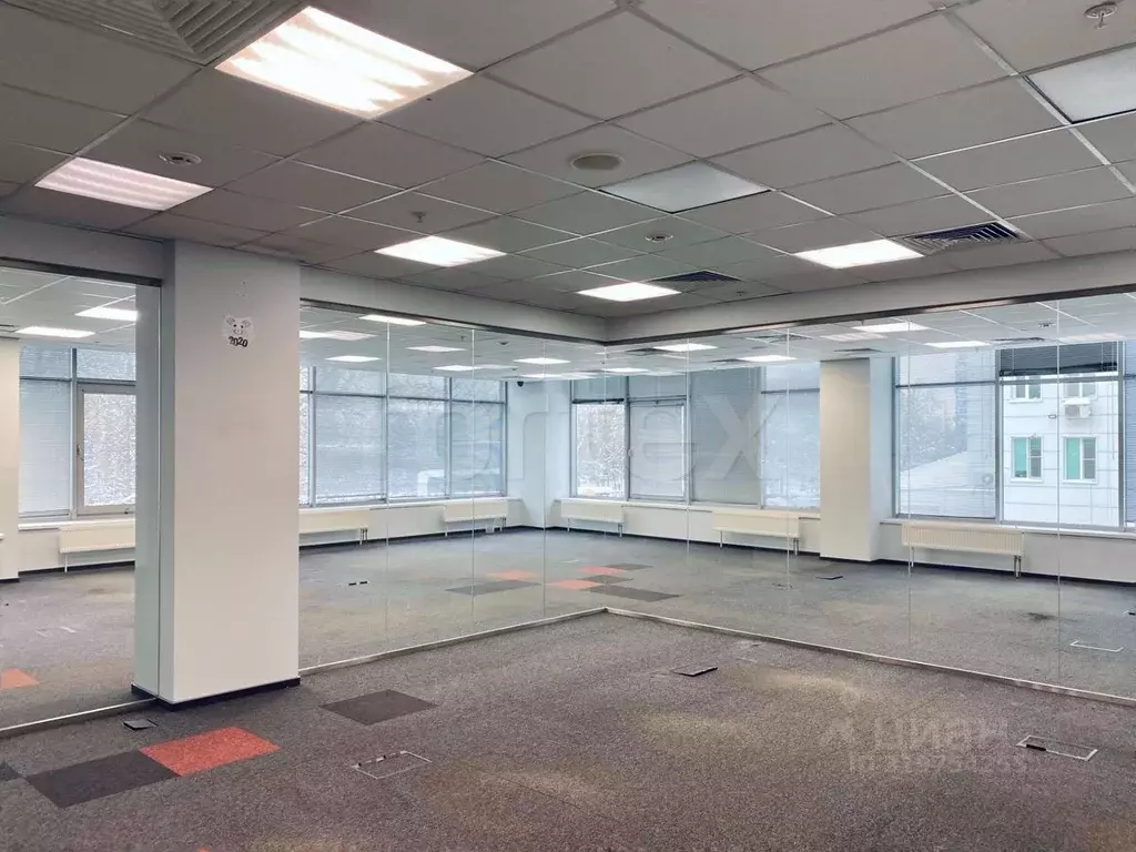 Офис в Москва ул. Обручева, 52с3 (215 м) - Фото 1