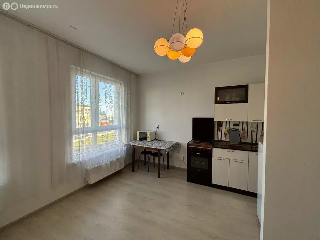 Квартира-студия: Свердловская область, муниципальное образование ... - Фото 1