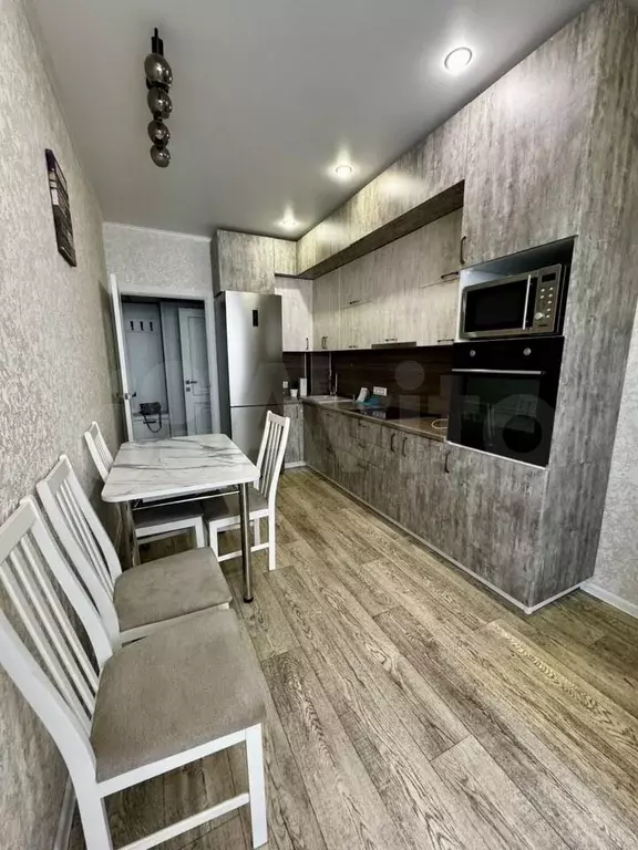 1-к. квартира, 40 м, 6/9 эт. - Фото 0