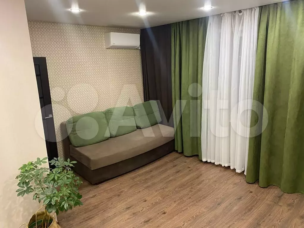 1-к. квартира, 35 м, 4/10 эт. - Фото 0
