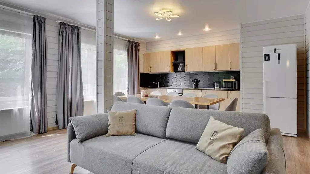 Дом в Ленинградская область, Выборгский район, Рощино пгт ул. ... - Фото 2