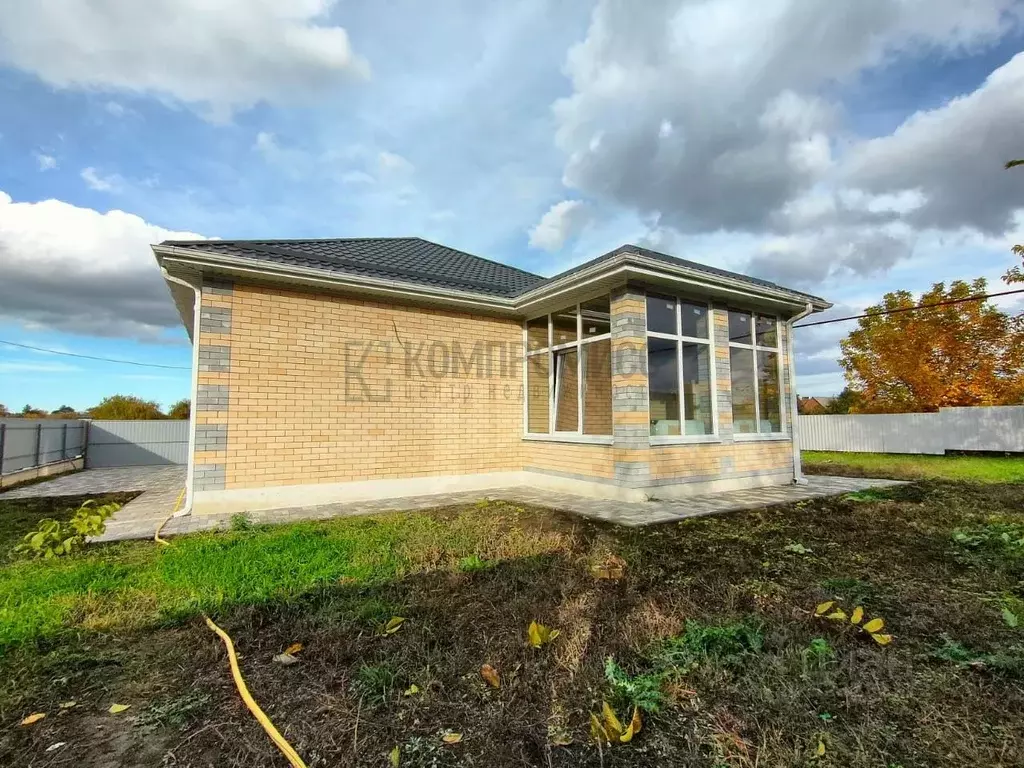 Дом в Краснодарский край, Динской район, Пластуновское с/пос, ... - Фото 1